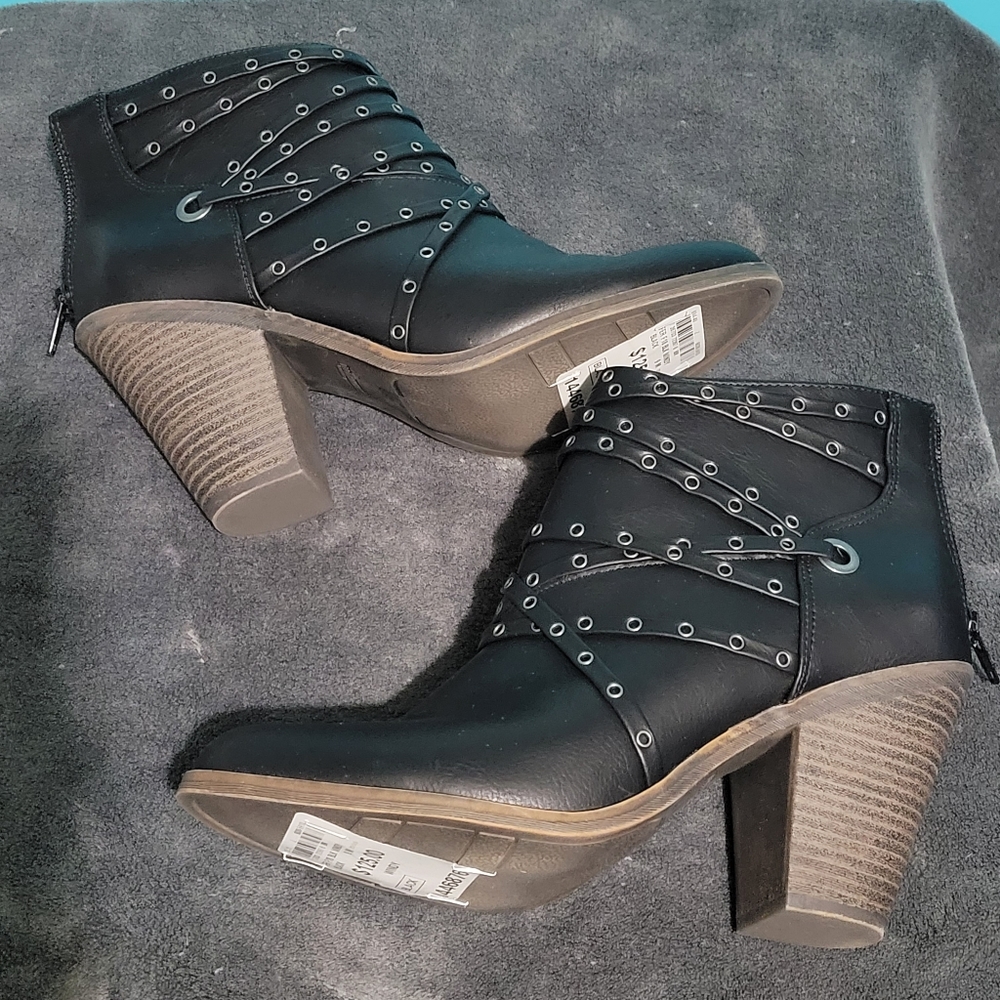 Fergalicious casual booties